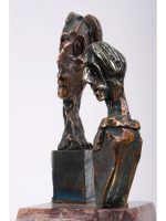 Arc peste timp 1993-2020, sculptură în bronz, 45cm, soclu de marmură de Moneasa, 2020