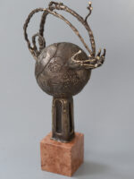 Pământul-viţa-vie, sculptură în bronz, 52cm, soclu de marmură de Moneasa, 2015