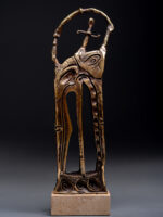 Porţile cerului IV, sculptură în bronz, 42,5cm, soclu de travertin, 2018