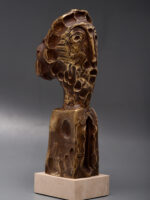 Portret de femeie II, sculptură în bronz, 49cm, soclu de travertin, 2018