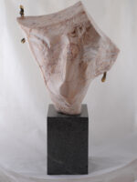 Regina, sculptură în bronz, soclu de marmură, 47cm, soclu de granit, 2019