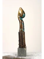 Ieri, sculptură în bronz, 58cm, masa 80cm, soclu de lemn și granit, 2021
